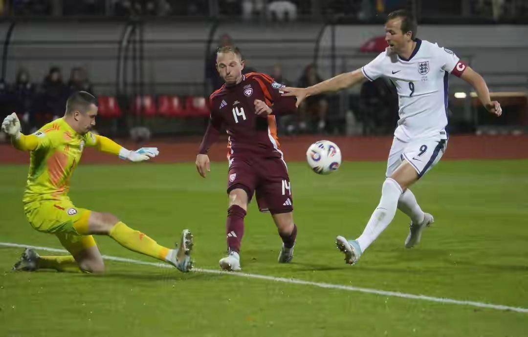 穿越明末逃到澳洲 穿越明末逃到澳洲