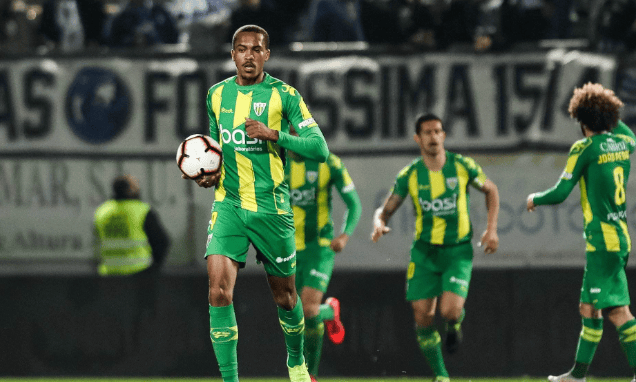 风云突变山东泰山赛前更衣室发声;葡超版图或变;压力陡增;高层口径保持一致的简单介绍 风云突变山东泰山赛前更衣室发声;葡超版图或变;压力陡增;高层口径保持一致的简单介绍